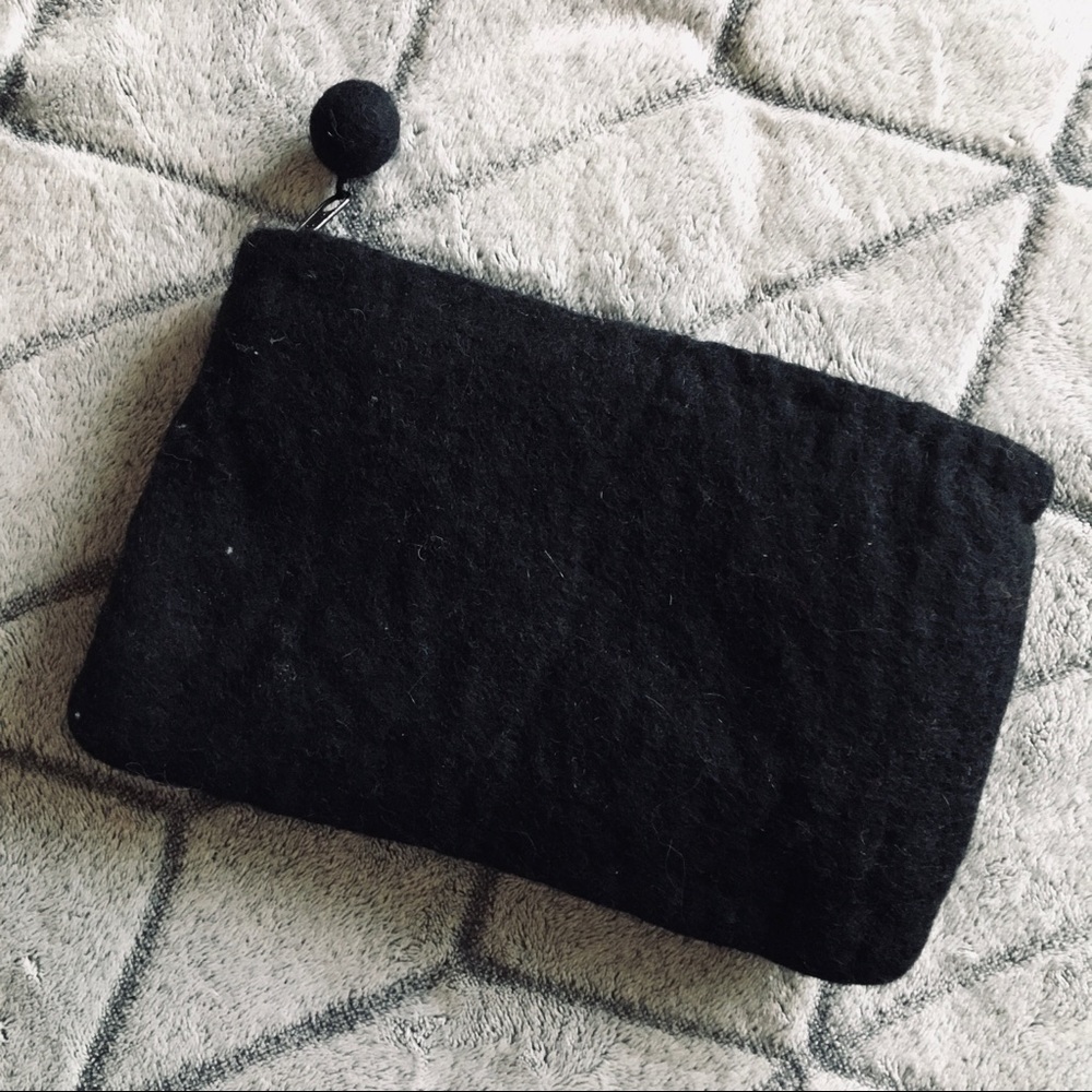 Rising Tide Clutch - Picture 3 of 6